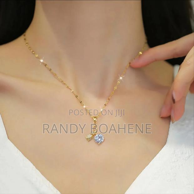 Icy Cz Stone + Rose Necklace for Women · Photo 1