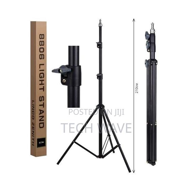 Heavy Duty Tripod Stand for Ringlight /Studio Lights · Photo 1