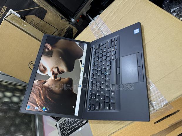 Laptop Dell Latitude 7490 16GB Intel Core i7 SSD 256GB · Photo 2