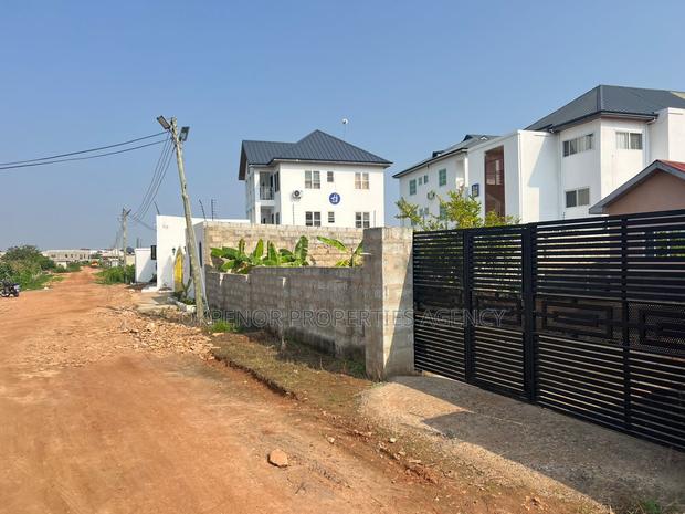 3bdrm House in Com25 Annex, Tema Metropolitan for sale · Photo 2