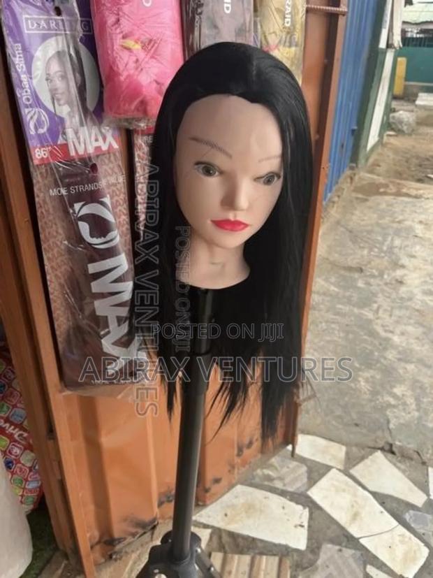 Synthetic Mannequin Hair · Photo 2