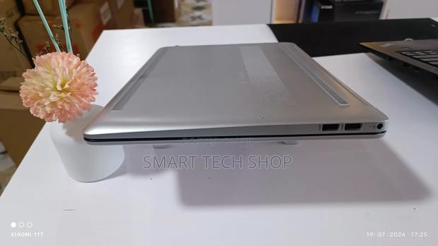 New Laptop HP 15S 8GB Intel Celeron SSD 256GB · Photo 2