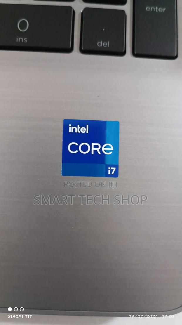 New Laptop HP 250 G8 16GB Intel Core I7 SSD 512GB · Photo 3