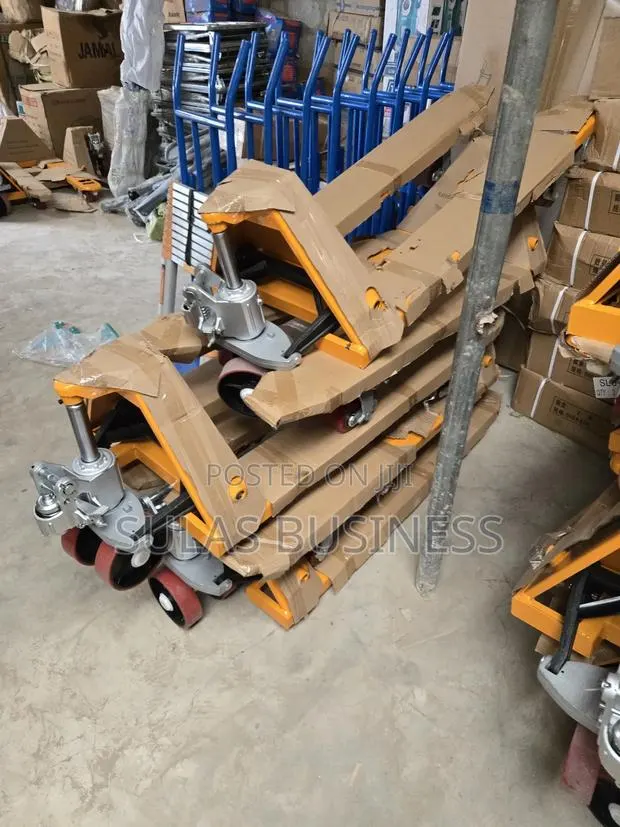 2.5 Tons Pallet Jack · Photo 1
