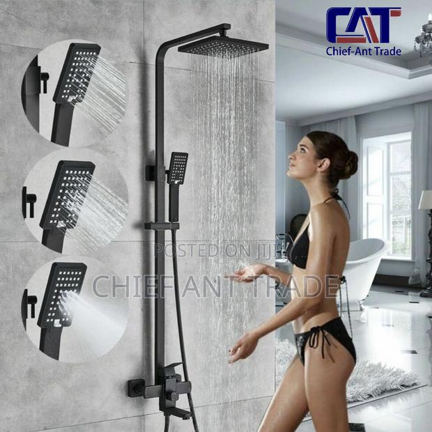 Hot Cold Shower. 3 Flow. · Photo 1