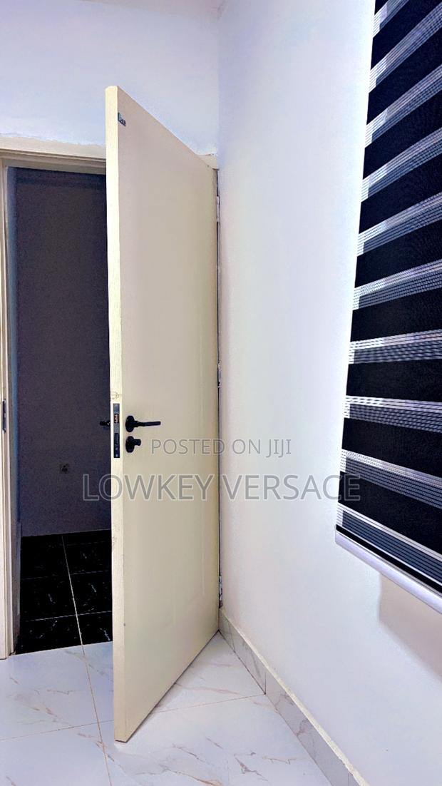 Luxury One Bed Furnished+Gen+Starlink Internet + DSTV · Photo 6