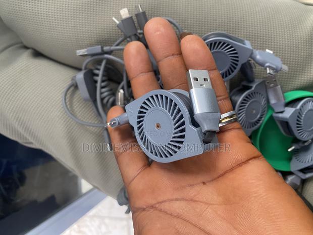 Uk Used 3 in 1 Cable. iPhone,Type C Android · Photo 2