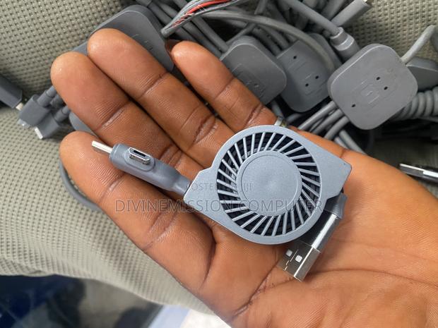 Uk Used 3 in 1 Cable. iPhone,Type C Android · Photo 6
