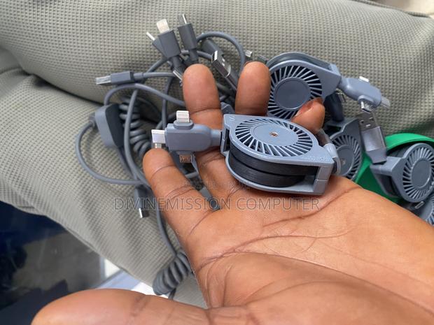 Uk Used 3 in 1 Cable. iPhone,Type C Android · Photo 5