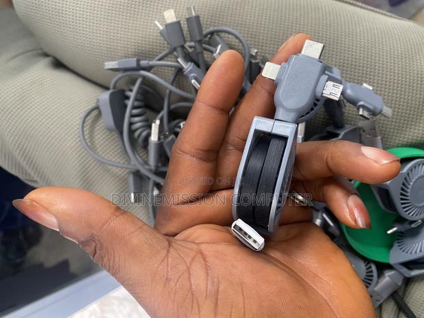 Uk Used 3 in 1 Cable. iPhone,Type C Android · Photo 8