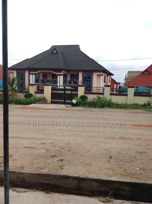 10bdrm House in Fredimens Real, Kumasi Metropolitan for sale · Photo 1