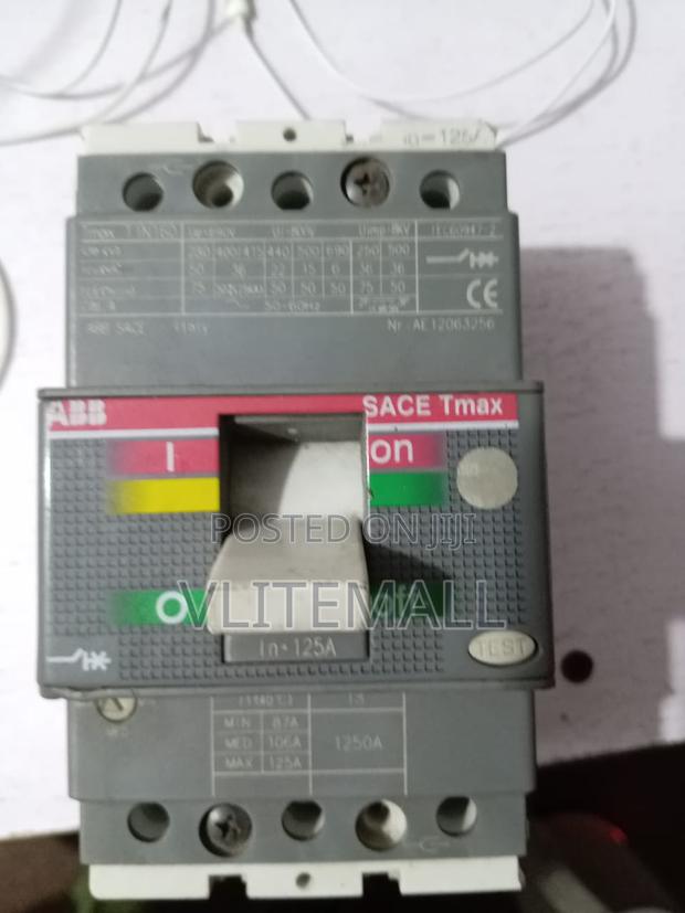 Abb McCb R125A 3pole Circuit Breaker · Photo 3
