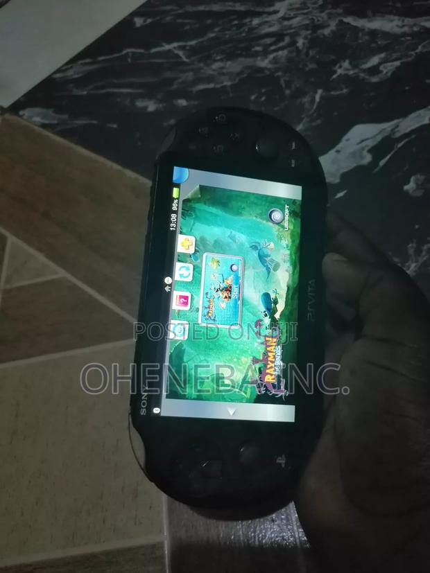 Psvita Slim Jailbreak With Games Installed · Photo 1