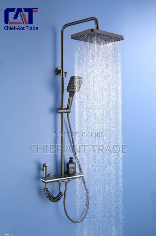 Shower. 4 Flow. Hot Cold 8022h · Photo 2