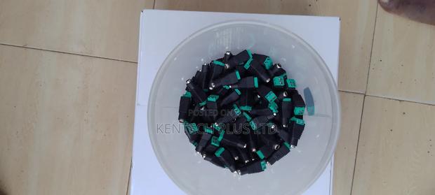 Black/Green Power Connector(Female Head) · Photo 2