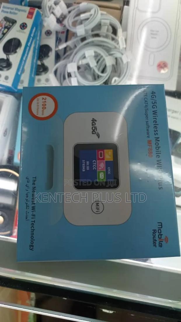 Universal Mifi Router (Pocket Router) With Backup Battery · Photo 1