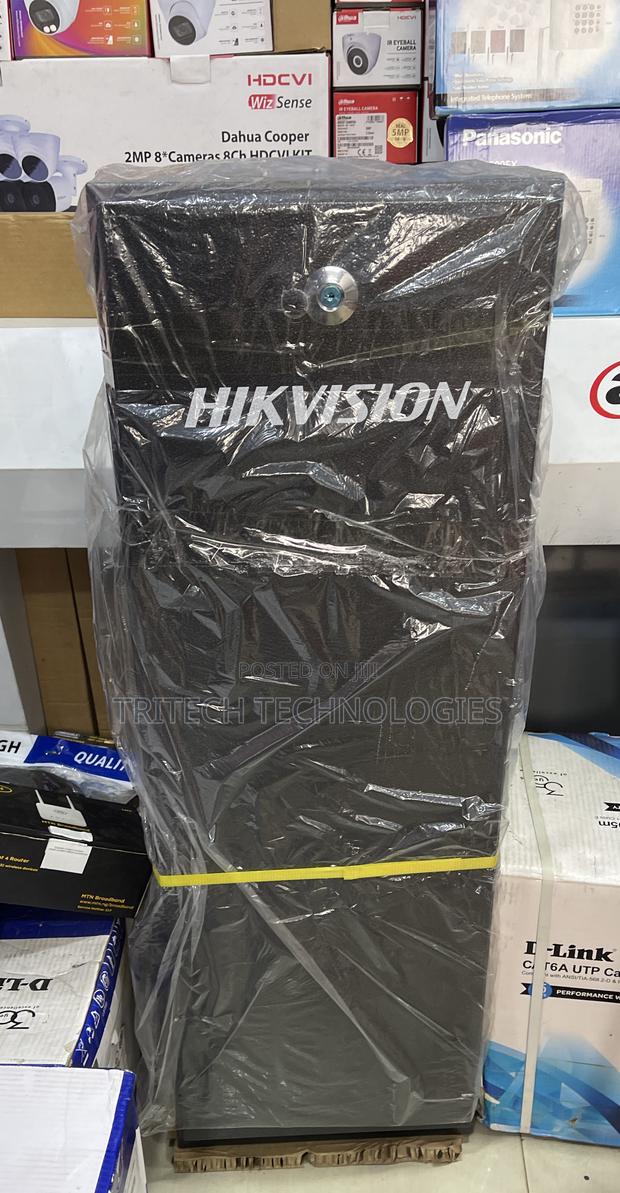Hikvision Packing Barrier Ds-Tmg4b0-La /Ra [6M Round Pole] · Photo 2
