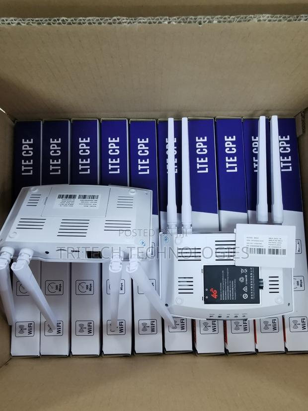 4G LTE Wireless Is Router Modem B828 Dual Router · Photo 3