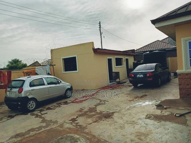 5bdrm House in Dr Roko, Amasaman for sale · Photo 5