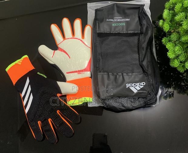 Predator Keepers Glove · Photo 3