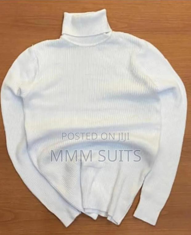 Turtleneck Shirt for Unisex in White · Photo 2