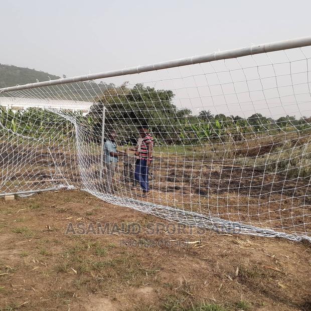 Original Goalposts Net At Cool Price · Photo 2