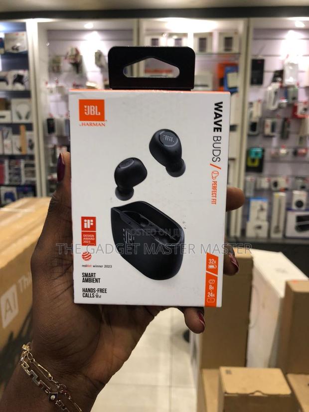 JBL Wave Buds · Photo 1