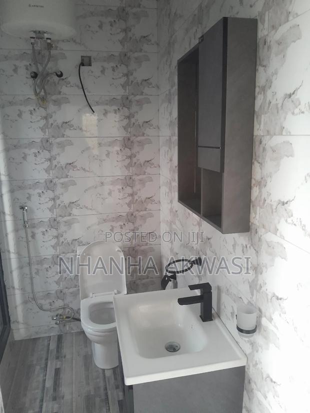 4bdrm House in Lashibi, Tema Metropolitan for rent · Photo 5