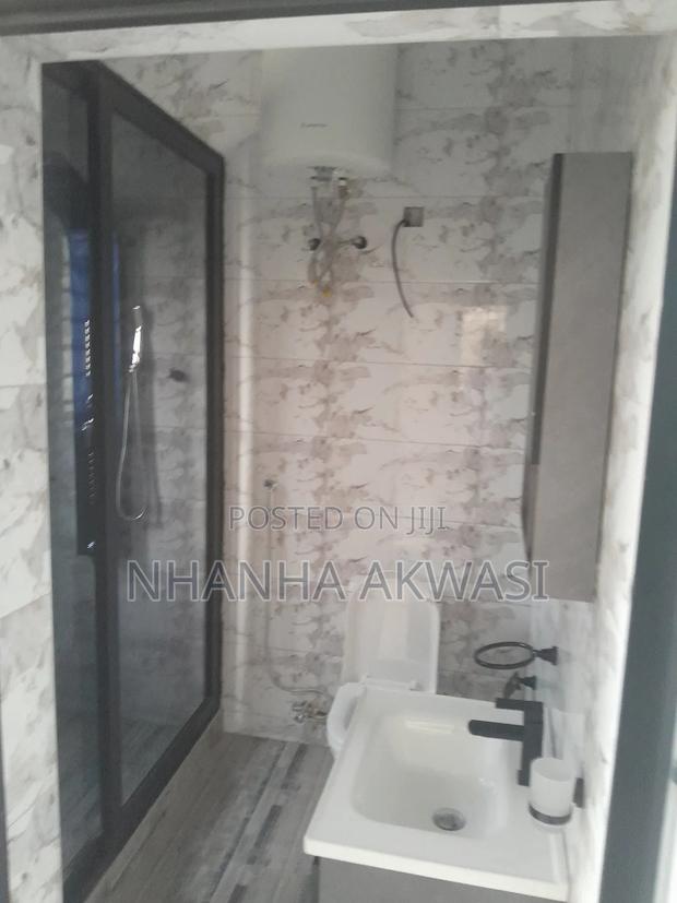 4bdrm House in Lashibi, Tema Metropolitan for rent · Photo 6