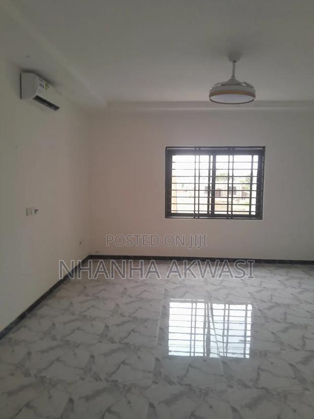 4bdrm House in Lashibi, Tema Metropolitan for rent · Photo 8