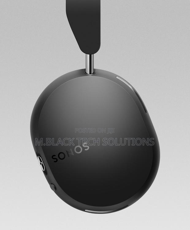 Sonos Ace Wireless Noise-Canceling Over-Ear Headphones · Photo 3