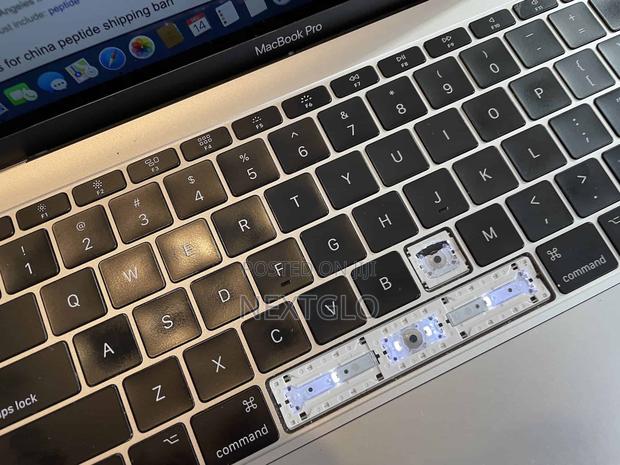 Macbook Keyboard · Photo 1