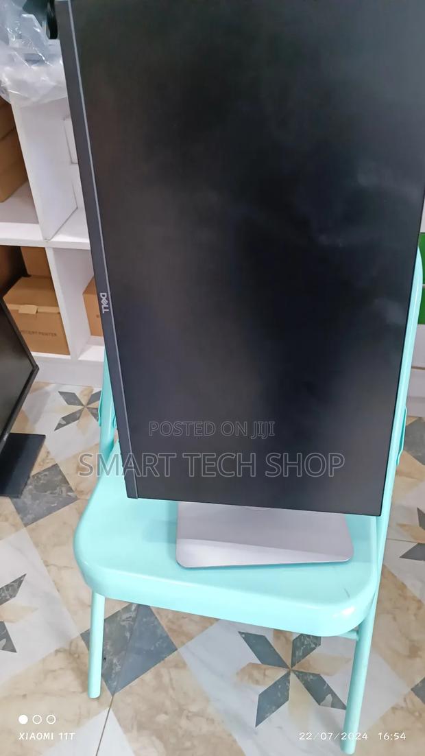 Edgeless Dell P2319H 23 Full HD LED Monitor Hdmi, VGA, DP, · Photo 5