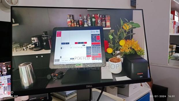 Edgeless Dell P2319H 23 Full HD LED Monitor Hdmi, VGA, DP, · Photo 1