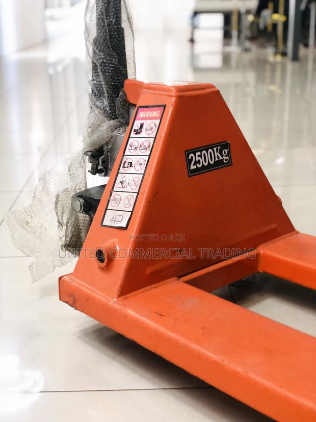 Hand Pallet Truck · Photo 3