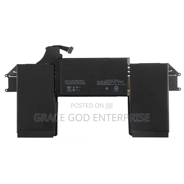 Original Apple Macbook Air 13" A1932 2018 2019 - A1965 · Photo 1
