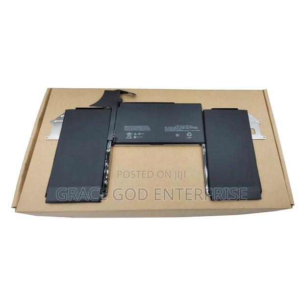 Original Apple Macbook Air 13" A1932 2018 2019 - A1965 · Photo 2