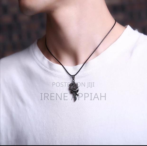 Black Leather Necklace For Men And Ladies · Photo 2