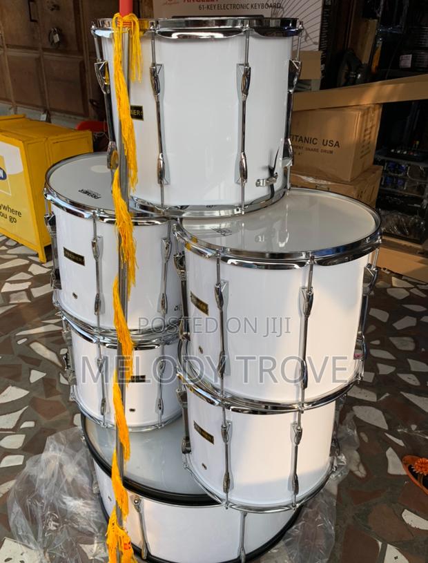 Parade Drums (White) · Photo 1