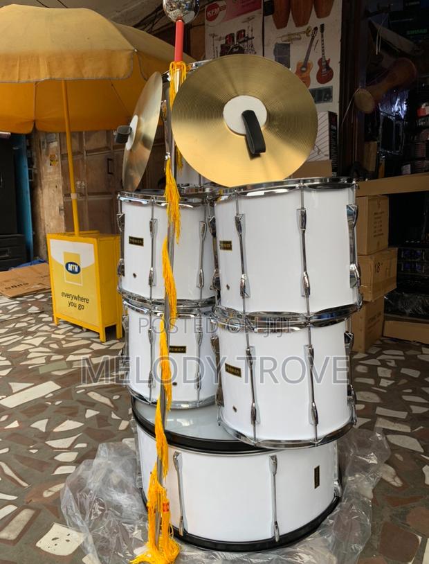 Parade Drums (White) · Photo 2