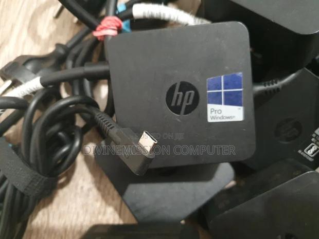 Original Hp Type C Laptop Adapter/Charger5v,12v-3a 15-3a 45w · Photo 2