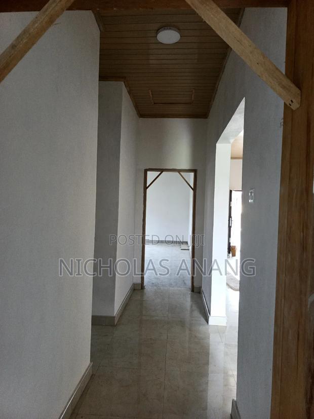2bdrm Apartment in Dorns Properties, New Town for rent · Photo 3