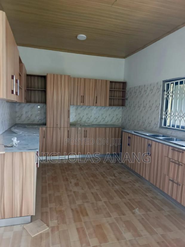 2bdrm Apartment in Dorns Properties, New Town for rent · Photo 1