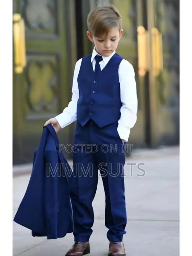 Quality Children 3-Piece Boys Suits · Photo 1