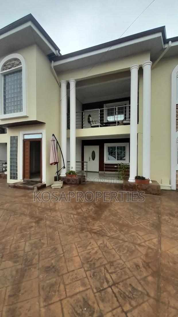 Furnished 3bdrm Apartment in School Junction for rent · Photo 2