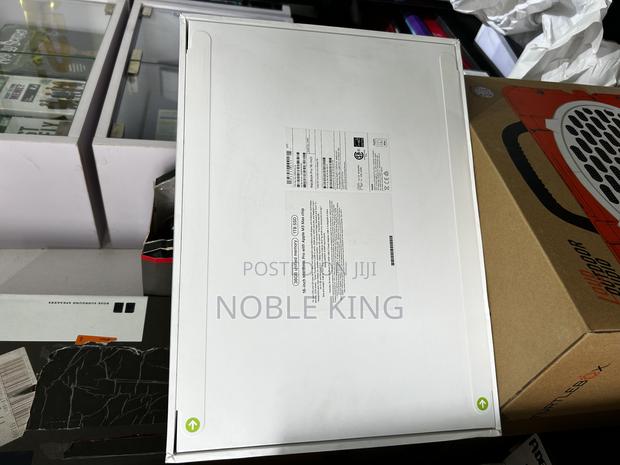 New Apple MacBook Pro 2023 M3 Max 16-Inch 36GB Apple M3 Max SSD 1T · Photo 2