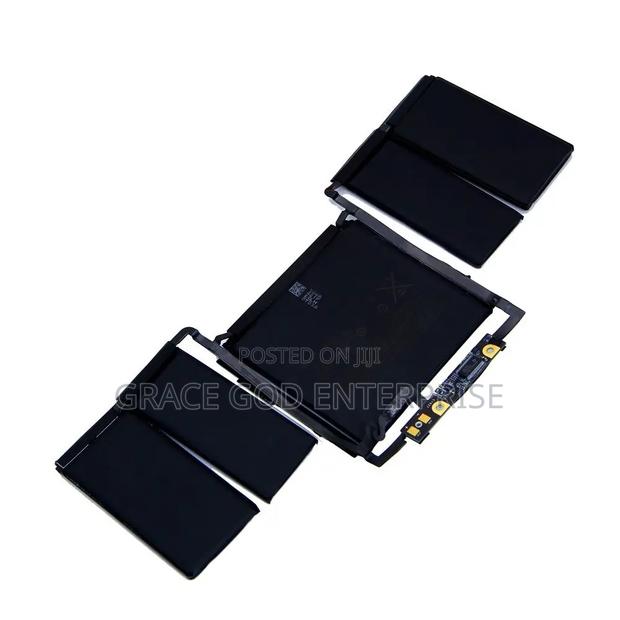 Original Macbook Battery A1819 for A1706(2016), A1706(2017) · Photo 1