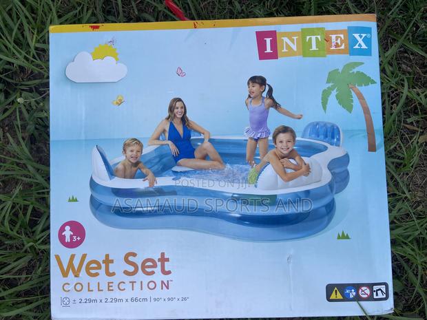 Original Swimmingpool Available at Cool Price · Photo 1