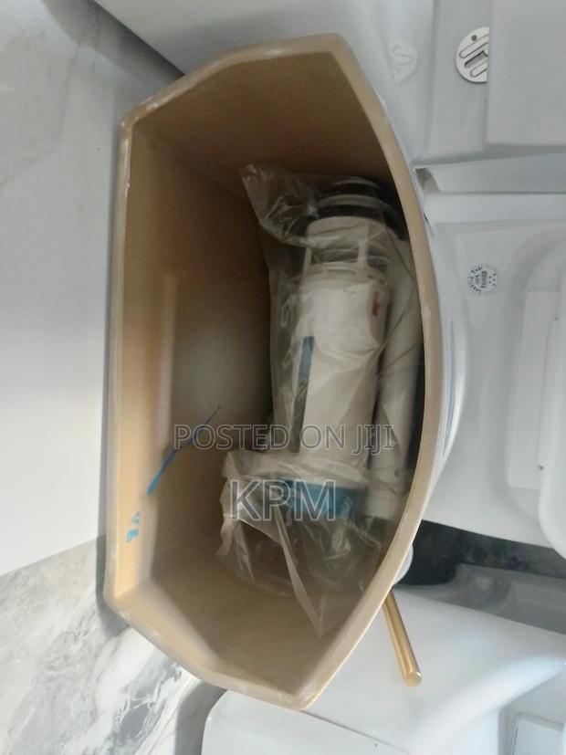 Wc Water Tank Replacement · Photo 2