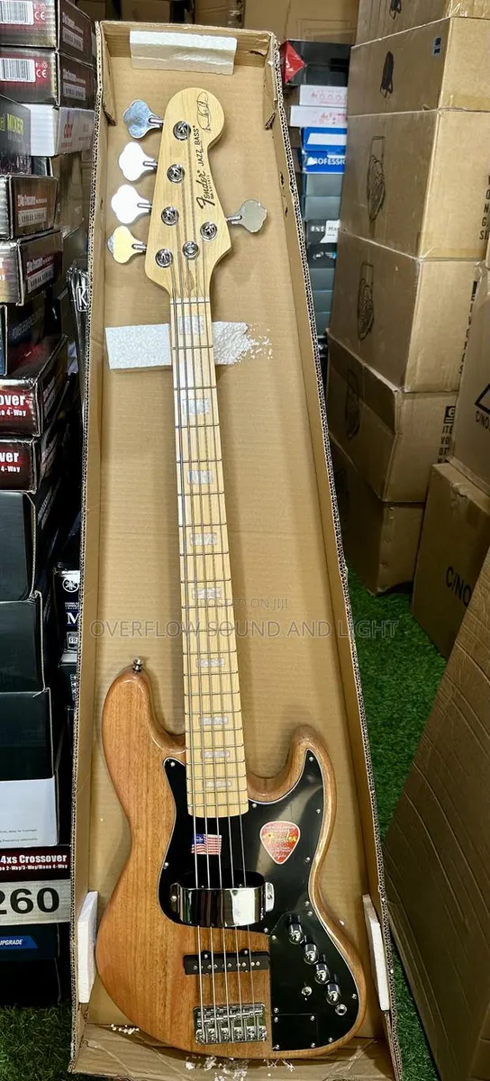 Fender Jazz Bass 5 Strings Active Guitar[Wood] · Photo 1